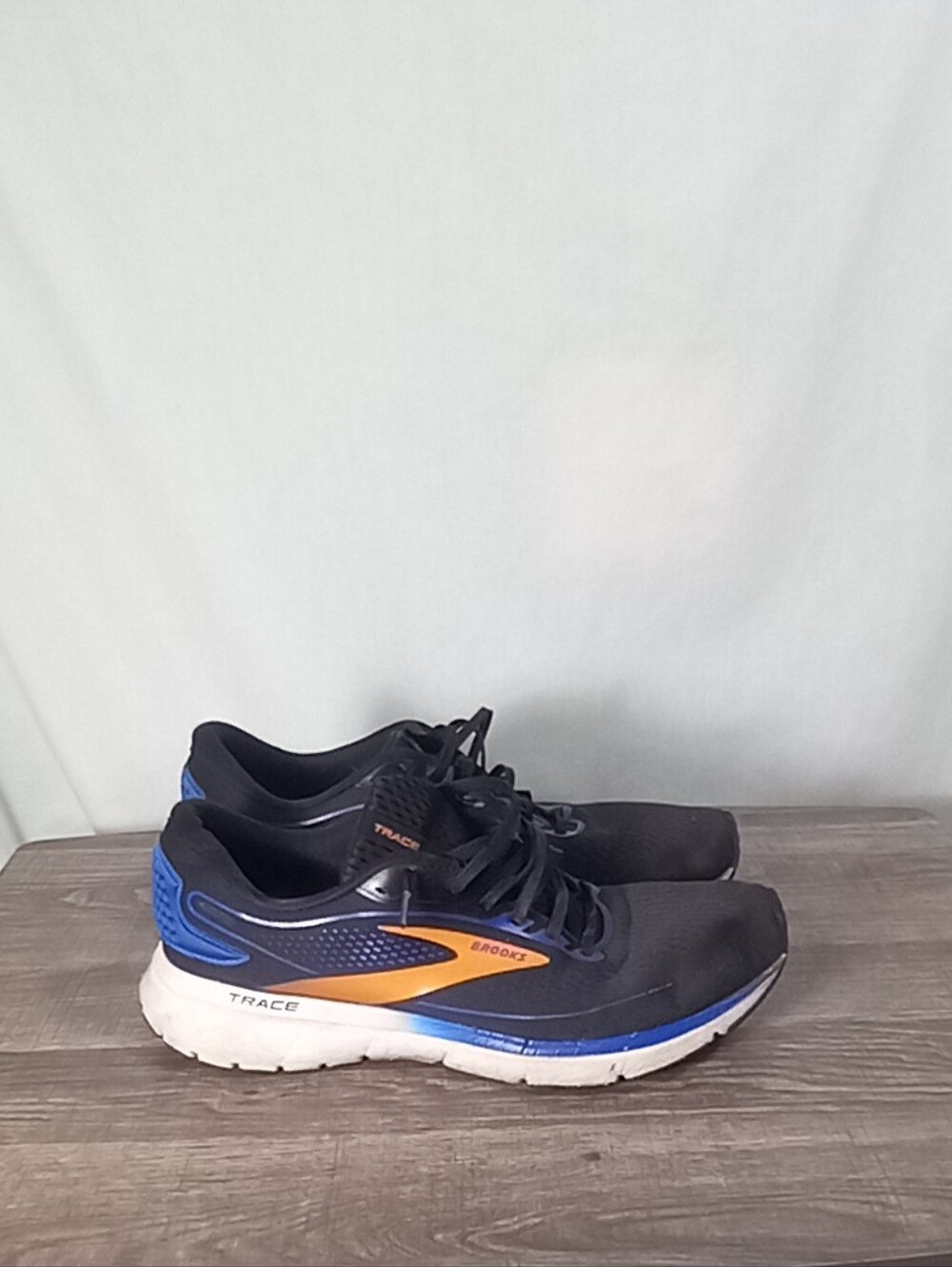 Brooks Men's Trace 2 Black Blue with Orange Accent Running Shoes Size 11M
